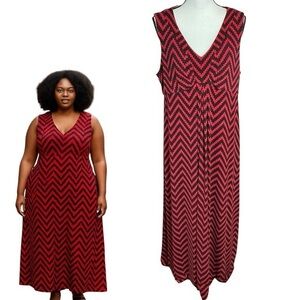 Chico's Chevron Maxi Dress Red and Black Ruched Chest Sleeveless Empire Waist